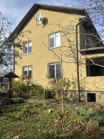 Продаж будинок 234м2  с. Рожни - фото 1