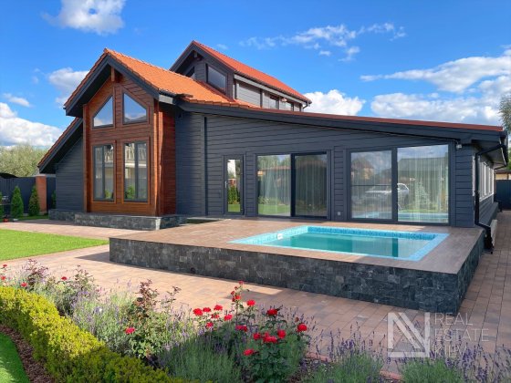 Дом из клеёного бруса в стиле LOFT в Романкове Романков