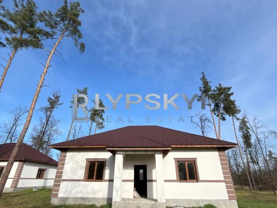 Будинок в затишній локації Рославичи