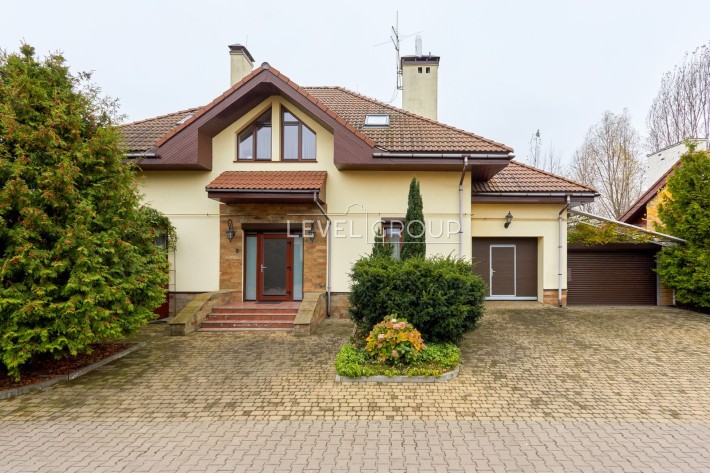 Продаж будинку з ремонтом в КМ Северинівка, + баня та альтанка, 230м2 - фото 1