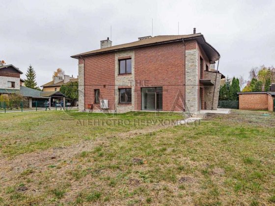 Срочна продажа дома, Солнечная Долина 326м Романков, частичный ремонт Романков