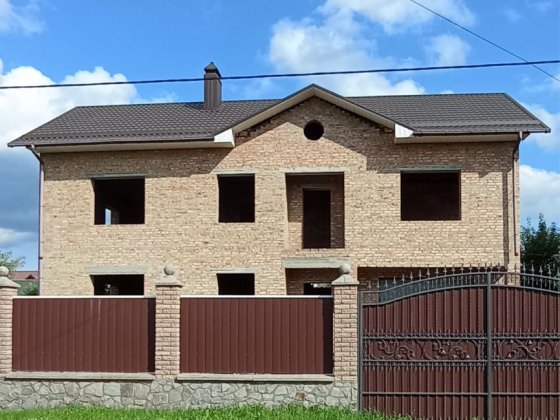 Будинок район Летра Шкаровка