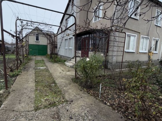 Двоповерховий будинок. Можливо по сертифікату Є-відновлення Долинская