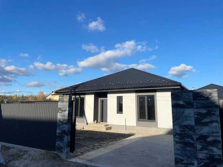 Продаж будинку в Шевченкове! Повністю автономні з газом! Низька ціна! - фото 1