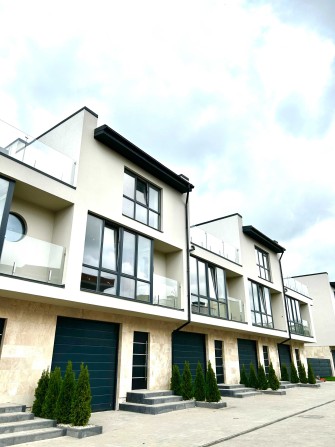 Готові котеджі поряд з ТЦ Вікторія Гарденс. вул.Кульпарківська. Без % - фото 1