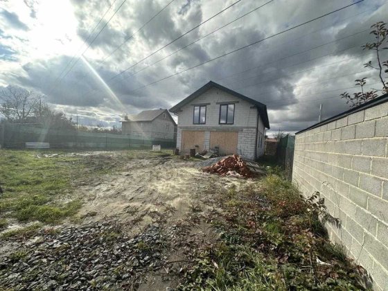 Продаж / Будинок / Солонка Солонка