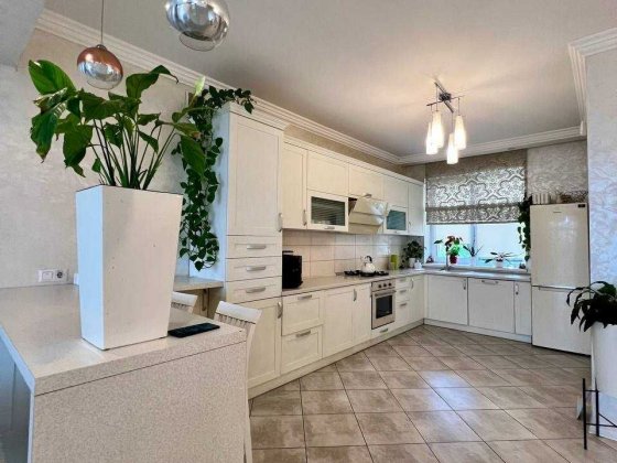 Продаж сучасного котеджу в Сокільниках з ремонтом Сокільники