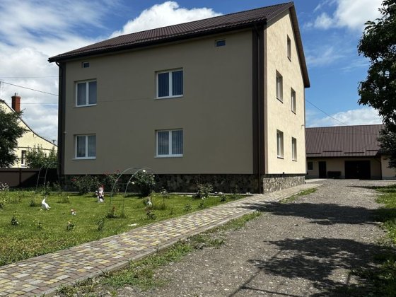 Продаж будинку з ремонтом Пустомити Пустомыты