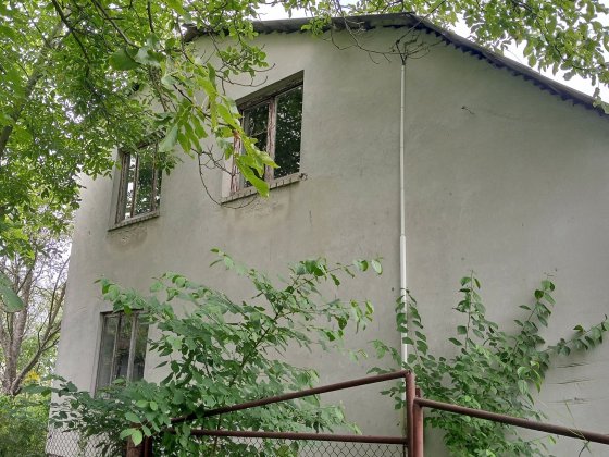 Продам дачні ділянки з будиночками Зимна Вода