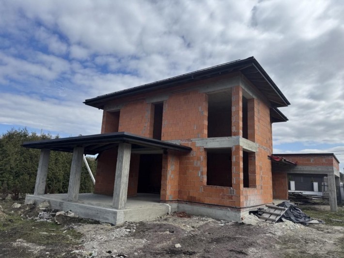 Продаж окремостоячого  будинка в с.Зубра - фото 1