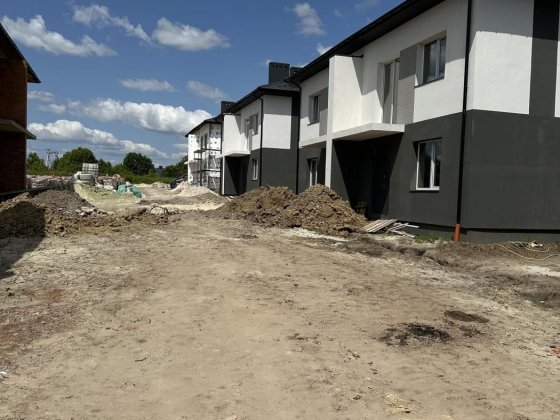 Продаж сучасного котеджу с.Зубра Зубра