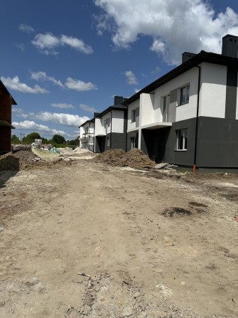 Продаж сучасного котеджу с.Зубра - фото 1