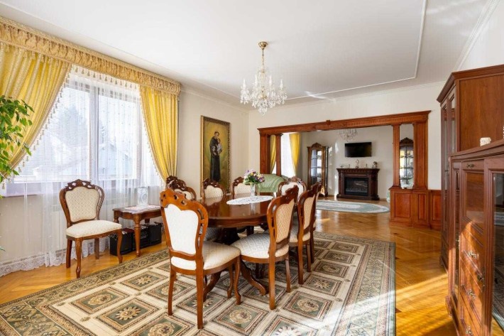 Продаж будинку з ремонтом с. Зимна Вода - фото 1