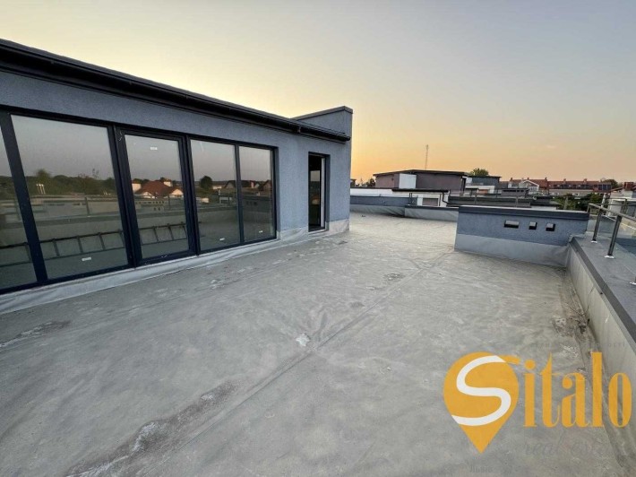 Продаж 5 кімнатного будинку, котеджа в Зубрі біля Рафаеля - фото 1