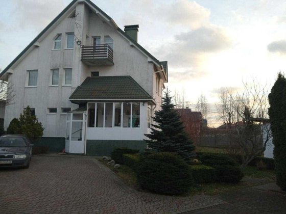 великий будинок в Рясне-Руське під житло чи комерційне використання Рясне-Руське