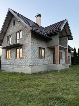 Продаю будинок біля Новояворівська - фото 1