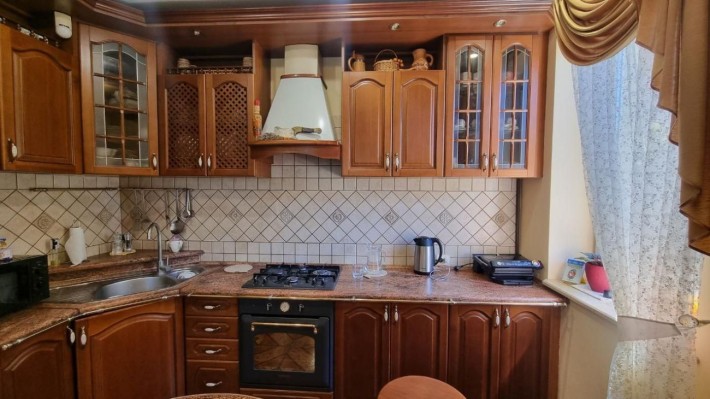 Продаж  просторого будинку в елітній частині Конопниці - фото 1