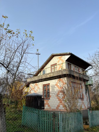 Дачний будинок з ділянкою - фото 1