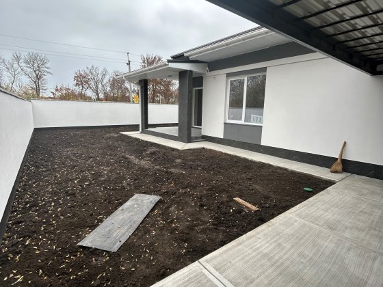 Затишний будинок із сучасним ремонтом в с.Фонтанка біля м.Одеса Фонтанка