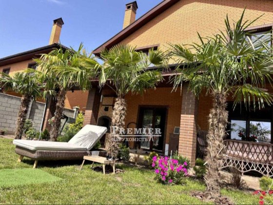 Продам будинок з шикарним ремонтом у Фонтанкі! Фонтанка