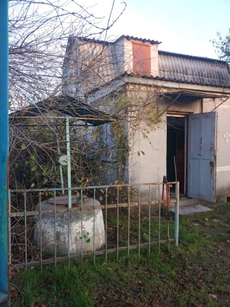 У продажу  невеликий будиночок - фото 1