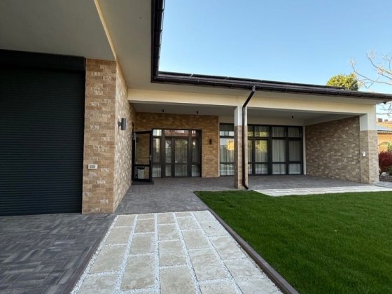 новый дом в Сосновом, на берегу моря, закрытый кооператив