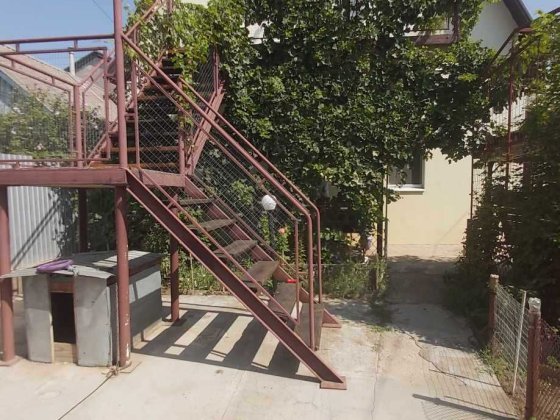 Будинок  в  с. Великодолинське Великодолинське