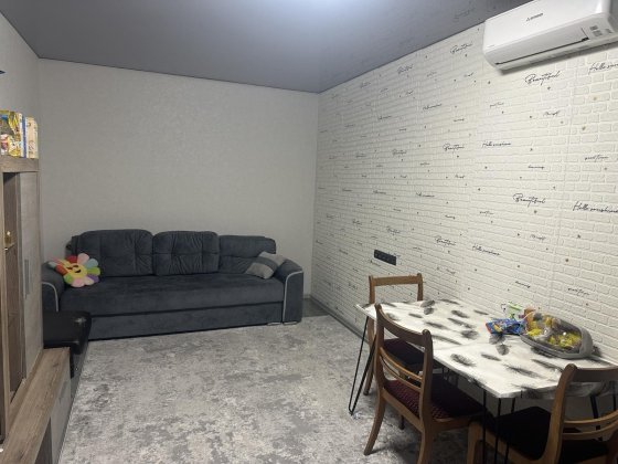 Продам  3х Ком. Дом в Светлом! Кухня студия, ремонт Світле