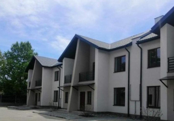 Продам коттедж в Червоном Хуторе на ул.Центральной (255752 нера) - фото 1