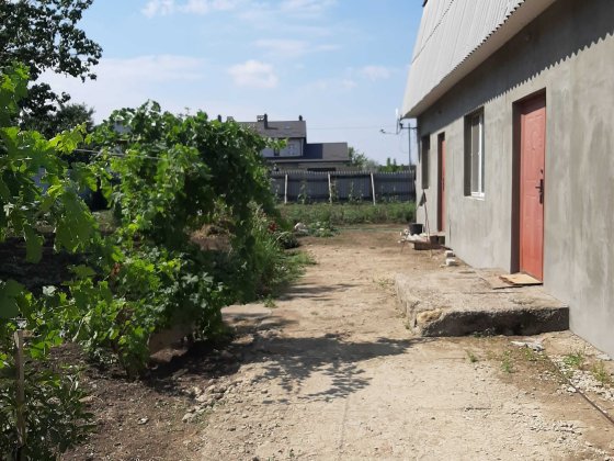 Продам дом на 2 входа  под чистовую отделку  село Нерубайское 10 соток Нерубайське