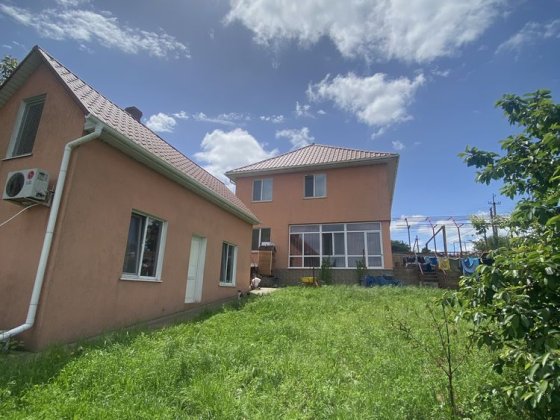 Продам добротный дом в Нерубайском по ул. Веселой Нерубайське