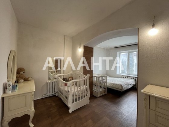 Великий та добротний будинок в Усатовому! Усатове