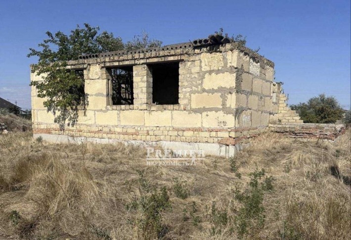 До продажу будинок у стані незавершеного будівництва - фото 1