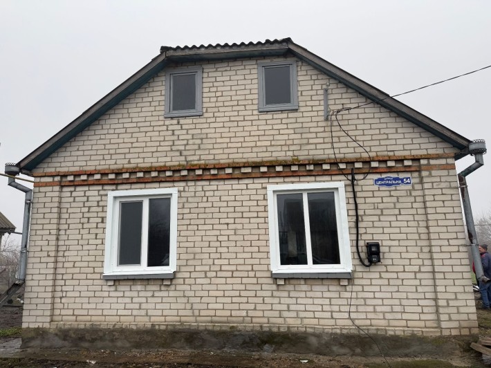 Продам домоволодіння з ділянкою 25 сотих,обмін квартира чи авто. - фото 1