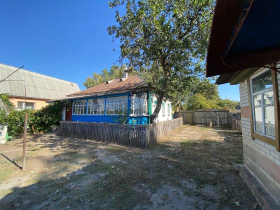 ТЕРМІНОВИЙ ПРОДАЖ.  Продається господарство Котельва