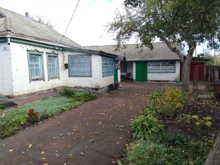 Продам будинок у центрі м.  Решетилівка (Власник) - фото 1