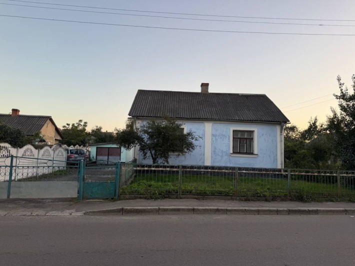 Цегляний будинок  с-ще Квасилів - фото 1