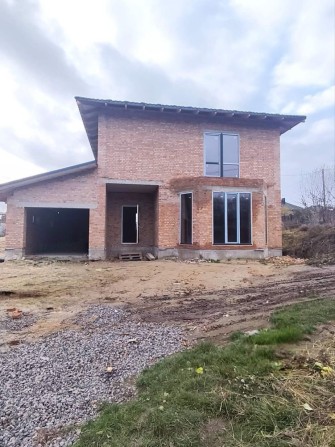 Продам окремий будинок з гаражем за Караваном - фото 1