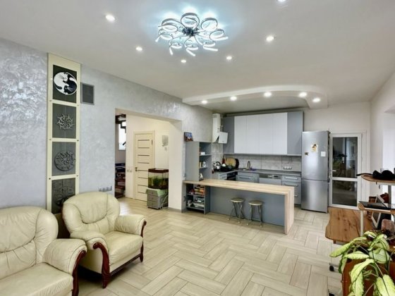 Будинок у Великій Омеляні Велика Омеляна