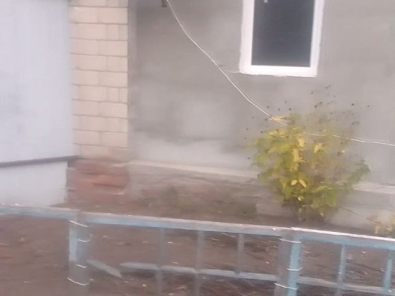 продам будинок 1600 долларов торг на мести сумска област путивел Буринь