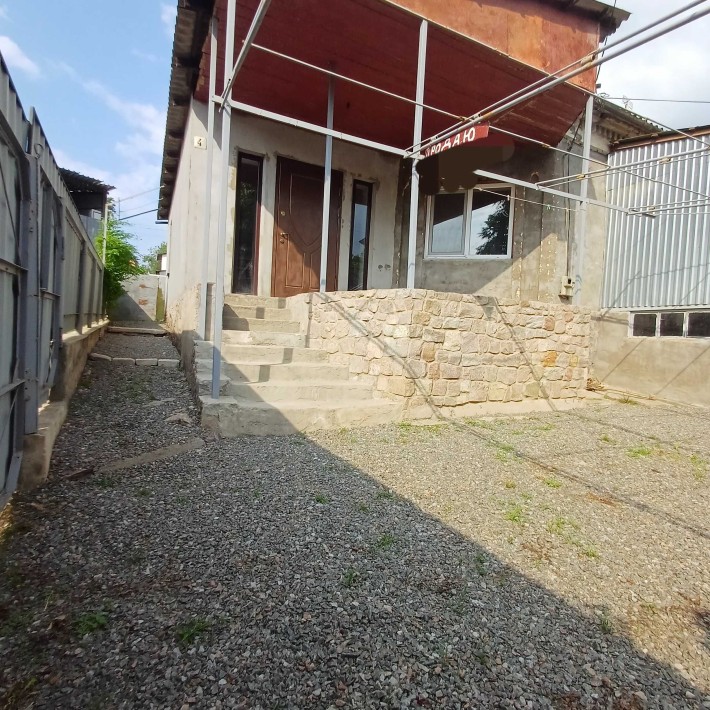 Продаж півбудинку,район центральних мостів,лодочної станції. - фото 1