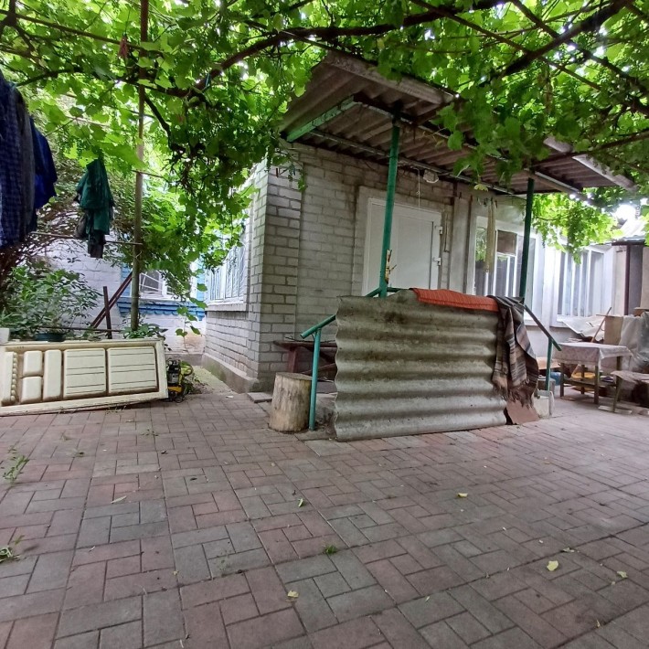 Продаж півбудинку,район Вознесенського повороту,спокійне,затишне місце - фото 1