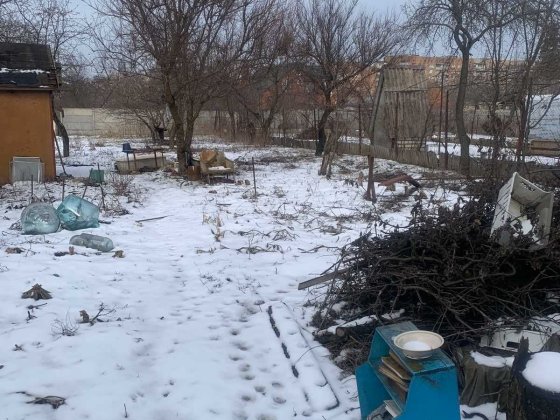 Продам ветхий дом Безлюдовке .Участок 12 соток Первая линия от водыTB Безлюдовка