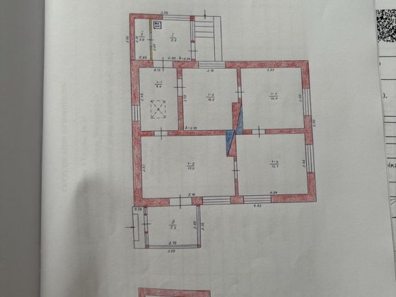 продаємо будинок в місті Ізяслав , по вулиці 1 Грудня 35 Ізяслав