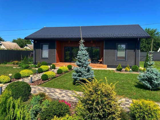 Сучасний будинок в Слободі, 1км від міста Черкаси. Червона Слобода