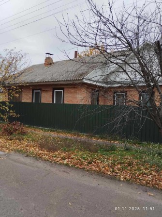 Частина 0.5 будинку Червона Слобода. 9 сот, всі вигоди - фото 1