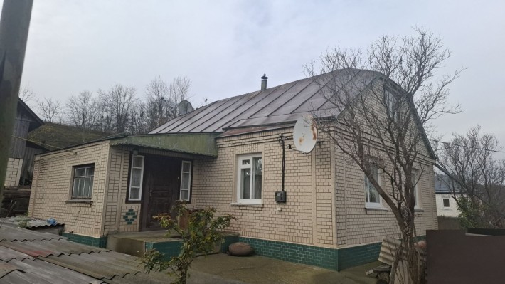 Продається просторий будинок.В М. Корсунь-Шевченково Черкаська обл. - фото 1