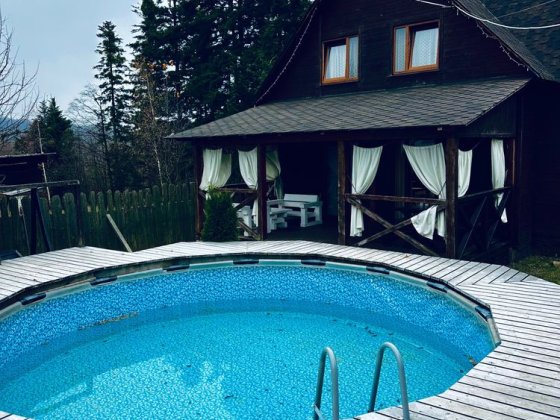 Продаж будинку з басейном в Мигово. Можливо під бізнес Мигово