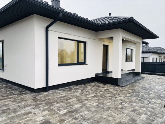 Новий одноповерховий будинок Великий Кучурів