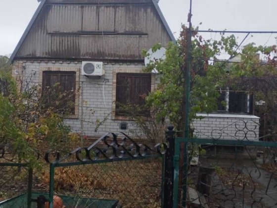 Дача в с, Каневское  Запорожская обл, двоповерховий будинок Канівське